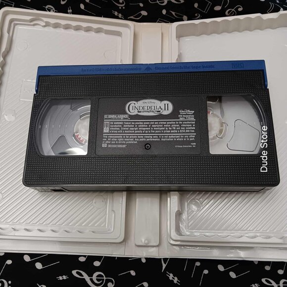 Cinderella II by Walt Disney - Animated Movie on 2002 VHS - Clamshell Case - Picture 2 of 5
